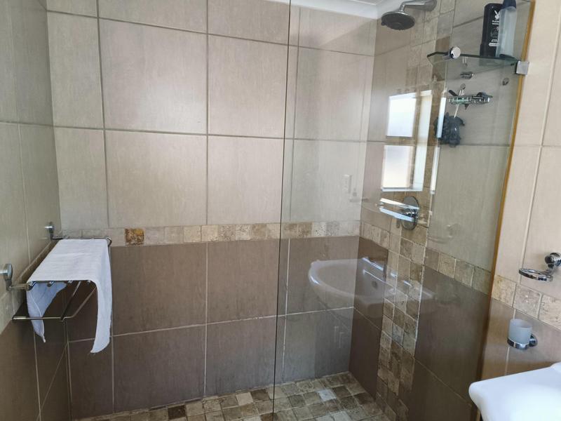 5 Bedroom Property for Sale in Fisherhaven Western Cape
